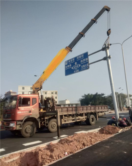 榆社县设备吊装租赁吊车要用多大吊车